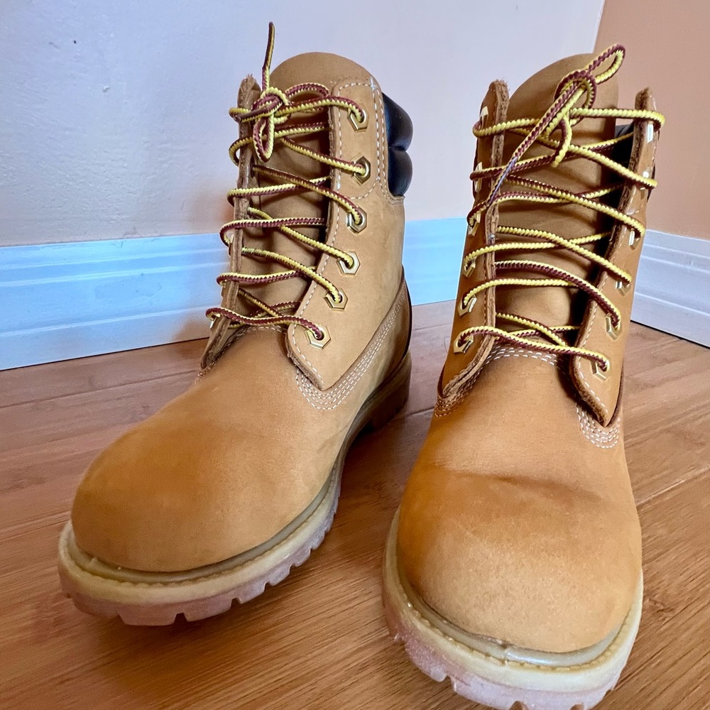 Very comfortable , worn once!